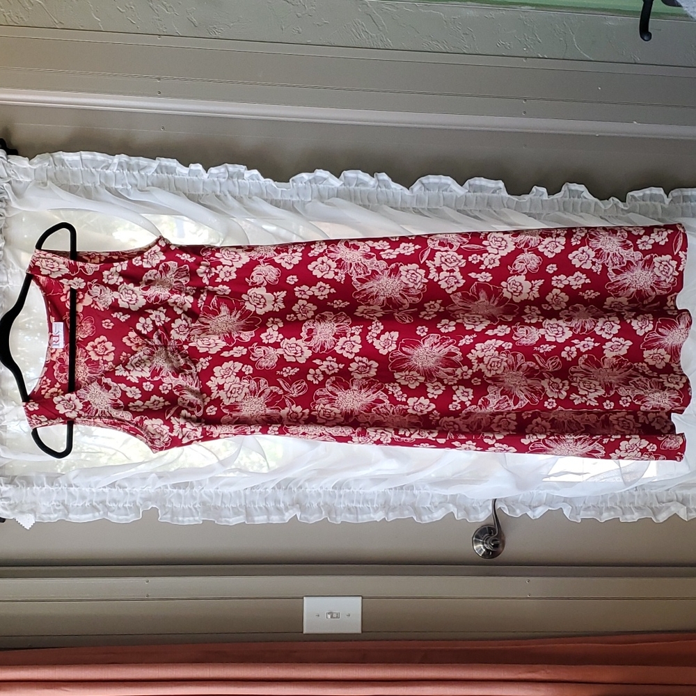 R & K ORIGINALS Sleeveless Red and Cream Floral Maxi Dress